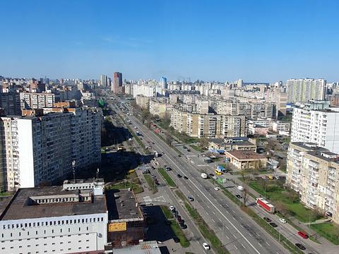 квартира по адресу Ревуцкого ул., 40-Б