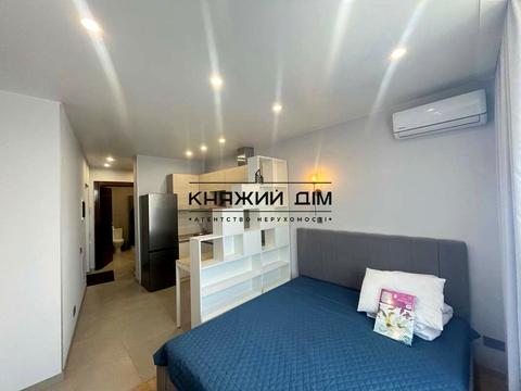 квартира за адресою Дніпровська набережна вул., 17-К