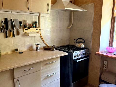 квартира за адресою Космонавтів вул., 31/3