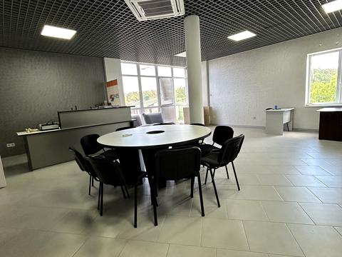 комерційна за адресою Поповича, 8А/1