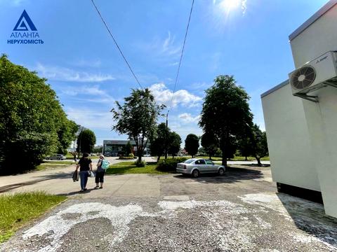 комерційна за адресою Відродження просп., 41