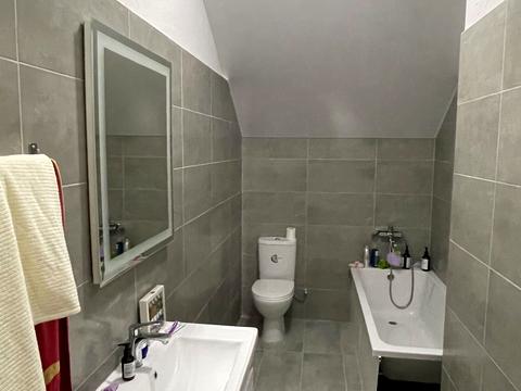 будинок за адресою Столичне шосе