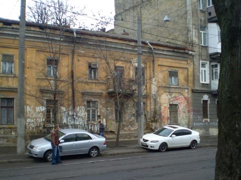 комерційна за адресою Каретний пров., 25