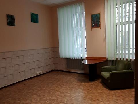 комерційна за адресою Ярославів Вал вул., 14-В