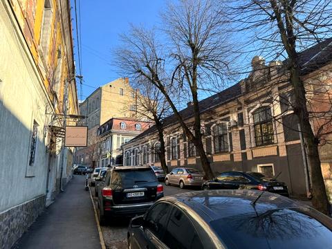 квартира за адресою Августина Волошина вул., 45