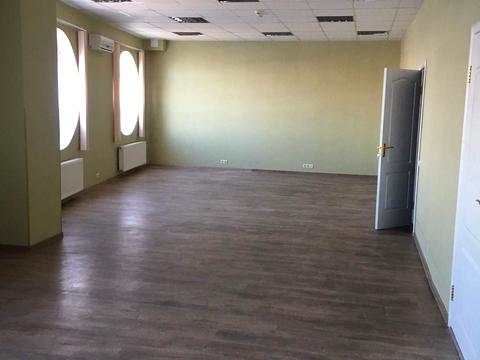 комерційна за адресою Оболонська набережна вул., 1