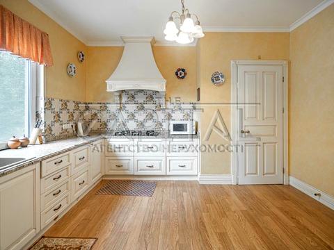 будинок за адресою Центральна, 3