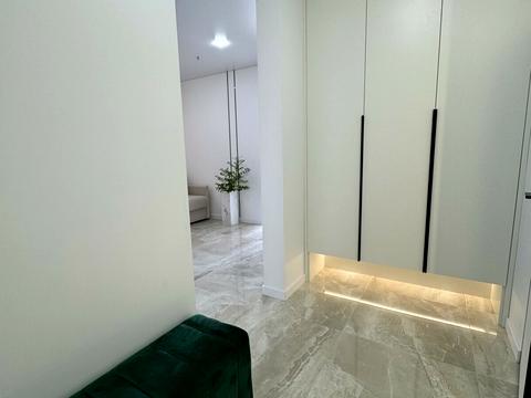 квартира за адресою Літературна вул., 10