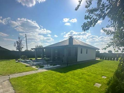 будинок за адресою Миру