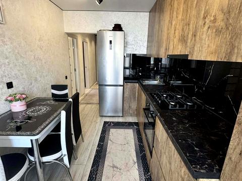 квартира за адресою Київська вул. (107-ї Кременецької Дивізії), 14б