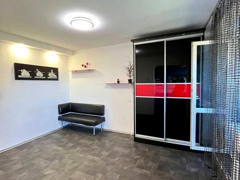 квартира за адресою Світла вул., 49б