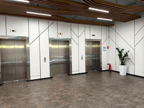 комерційна за адресою Сім'ї Прахових вул. (Гайдара), 50