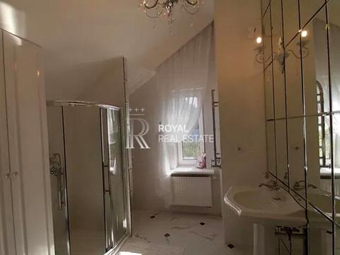 будинок за адресою Прорізна вул.