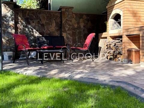 будинок за адресою Богатирська вул., 30а