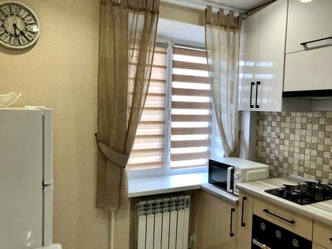 квартира за адресою Соборна вул. (50 років Жовтня), 3