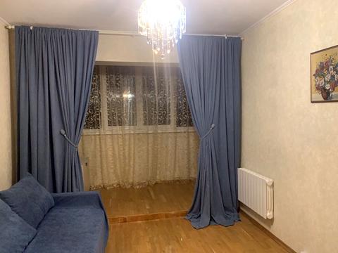 квартира за адресою Червоної Калини просп. (Володимира Маяковського), 8-Б
