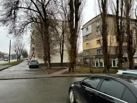 комерційна за адресою Богдана Хмельницького просп. (Героїв Сталінграда), 9
