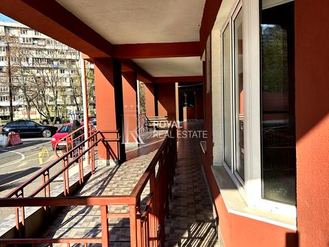 комерційна за адресою Павла Тичини просп., 18-Б