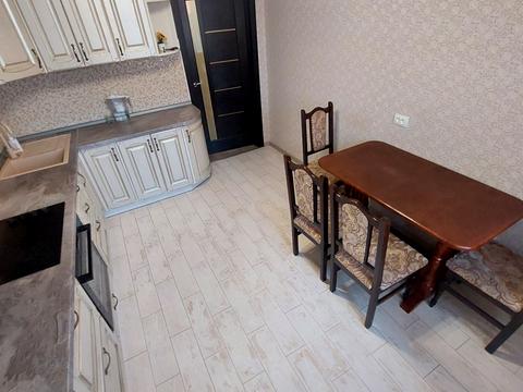 квартира за адресою Космонавтів вул., 128д