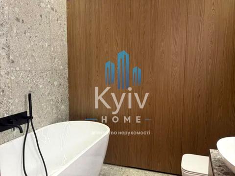 будинок за адресою Лугова вул.