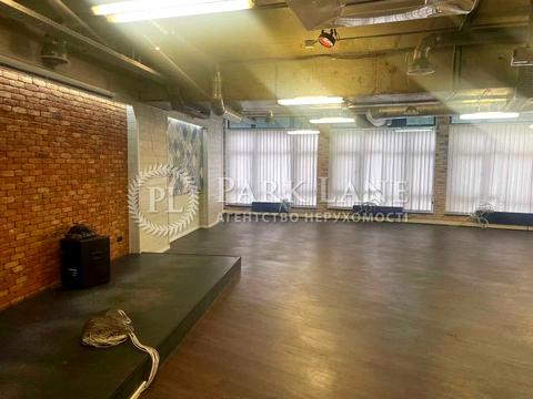 комерційна за адресою Євгена Коновальця вул. (Щорса), 12