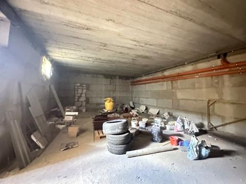 комерційна за адресою Садова вул., 22-Б