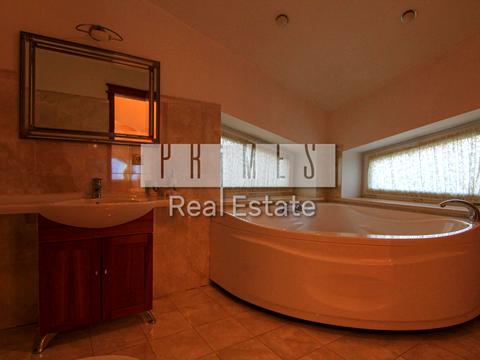 будинок за адресою Лісова вул.