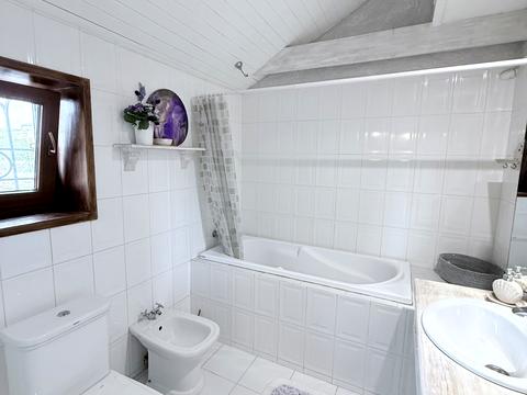 квартира по адресу Пироговская ул., 15