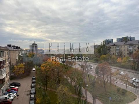 коммерческая по адресу Николая Михновского бульв. (Дружбы Народов), 16/1