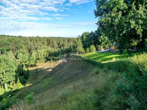 будинок за адресою Вишнева вул., 4