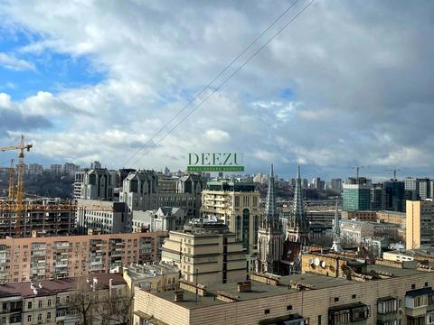 квартира за адресою Лабораторна вул., 8