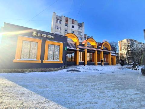 комерційна за адресою Варшавська вул., 56