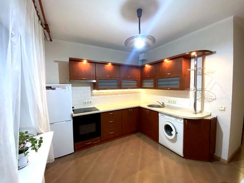 квартира по адресу Драгоманова ул., 8-А