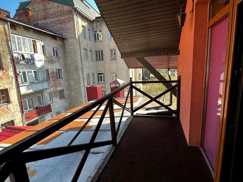 коммерческая по адресу Черновола ул., 20а