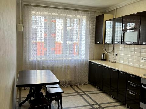 квартира за адресою Водопровідна вул., 42