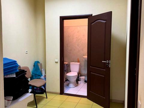 комерційна за адресою Незалежності вул. (Титова), 18-А