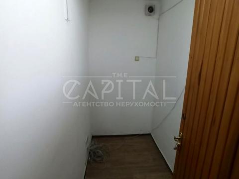 комерційна за адресою Антоновича вул. (Горького), 103-А