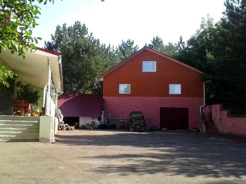 комерційна за адресою Центральна вул. (Леніна), 1а