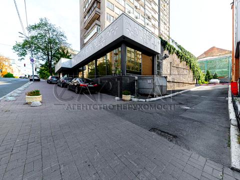 комерційна за адресою Богдана Хмельницького вул., 39