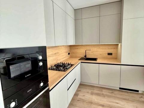 квартира по адресу Героев Майдана ул., 18