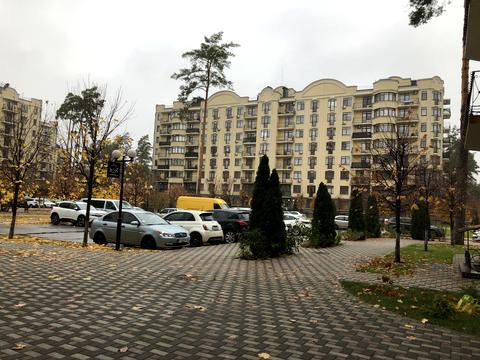 коммерческая по адресу вул. Мрії, 3б