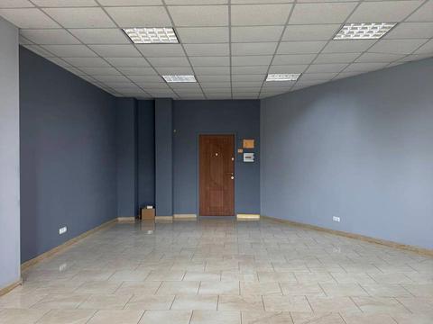 комерційна за адресою Зарічанська вул., 3/1