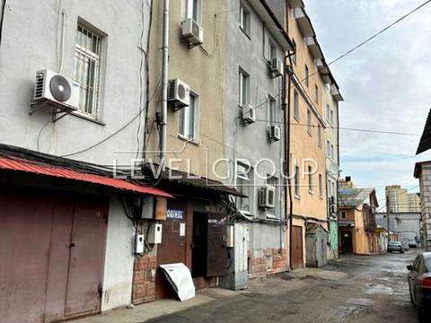 комерційна за адресою Новомостицька вул., 25