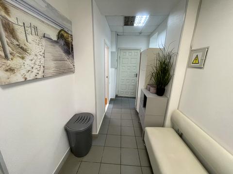комерційна за адресою Петра Григоренка просп., 24