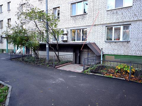 комерційна за адресою Почайнинська вул., 57/59