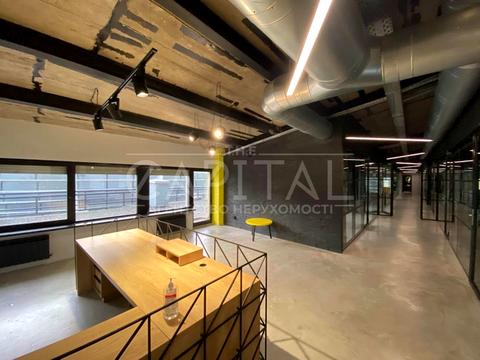 комерційна за адресою Велика Васильківська вул. (Червоноармійська), 55-А