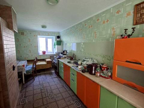 будинок за адресою Центральна вул., 1