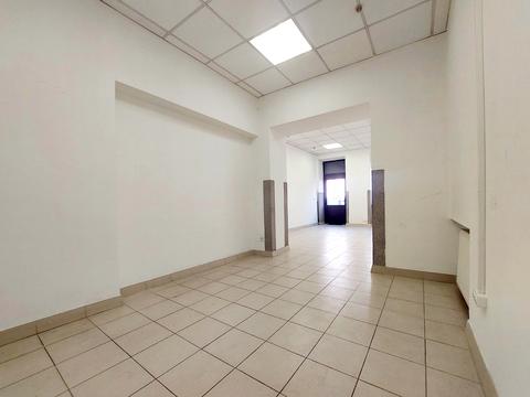 комерційна за адресою Героїв УПА вул., 16