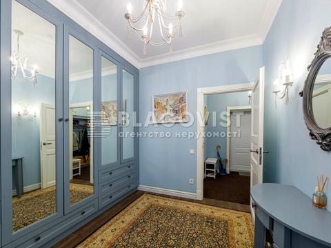 дом по адресу Киев, Центральная ул., 1