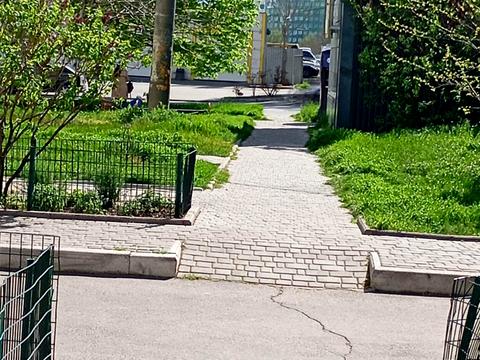 комерційна за адресою Академіка Заболотного вул., 66